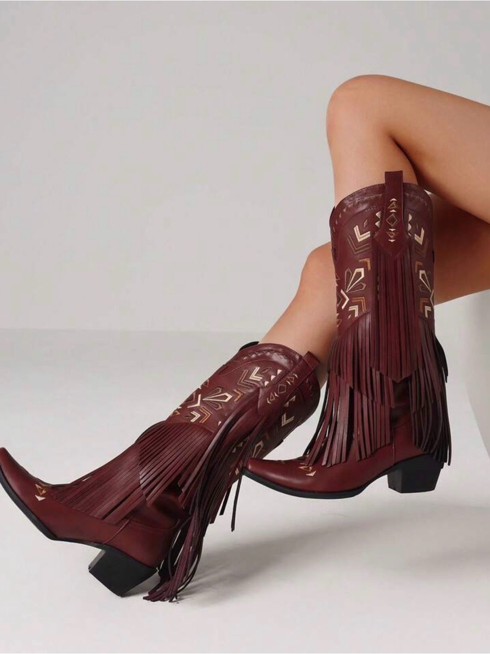 Women's Fringe Western Boots in Burgundy Cowgirl